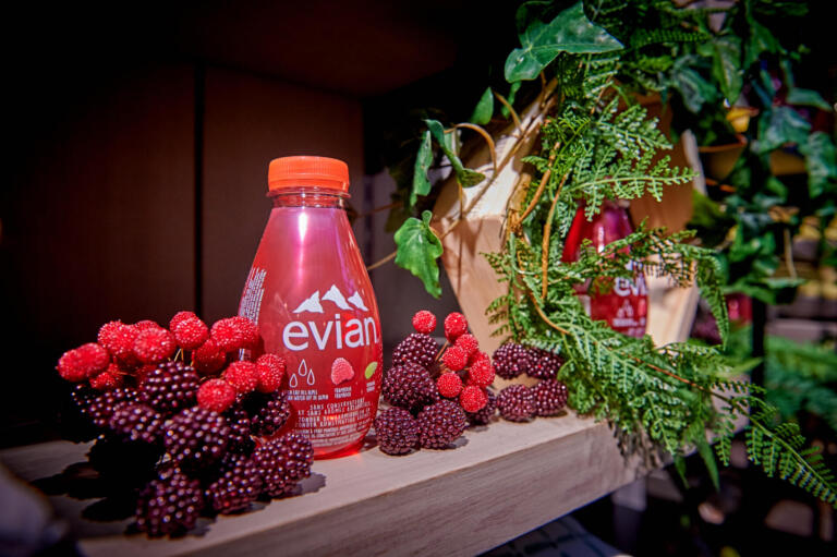 Evian & No Concept 11 05 2017 (7)